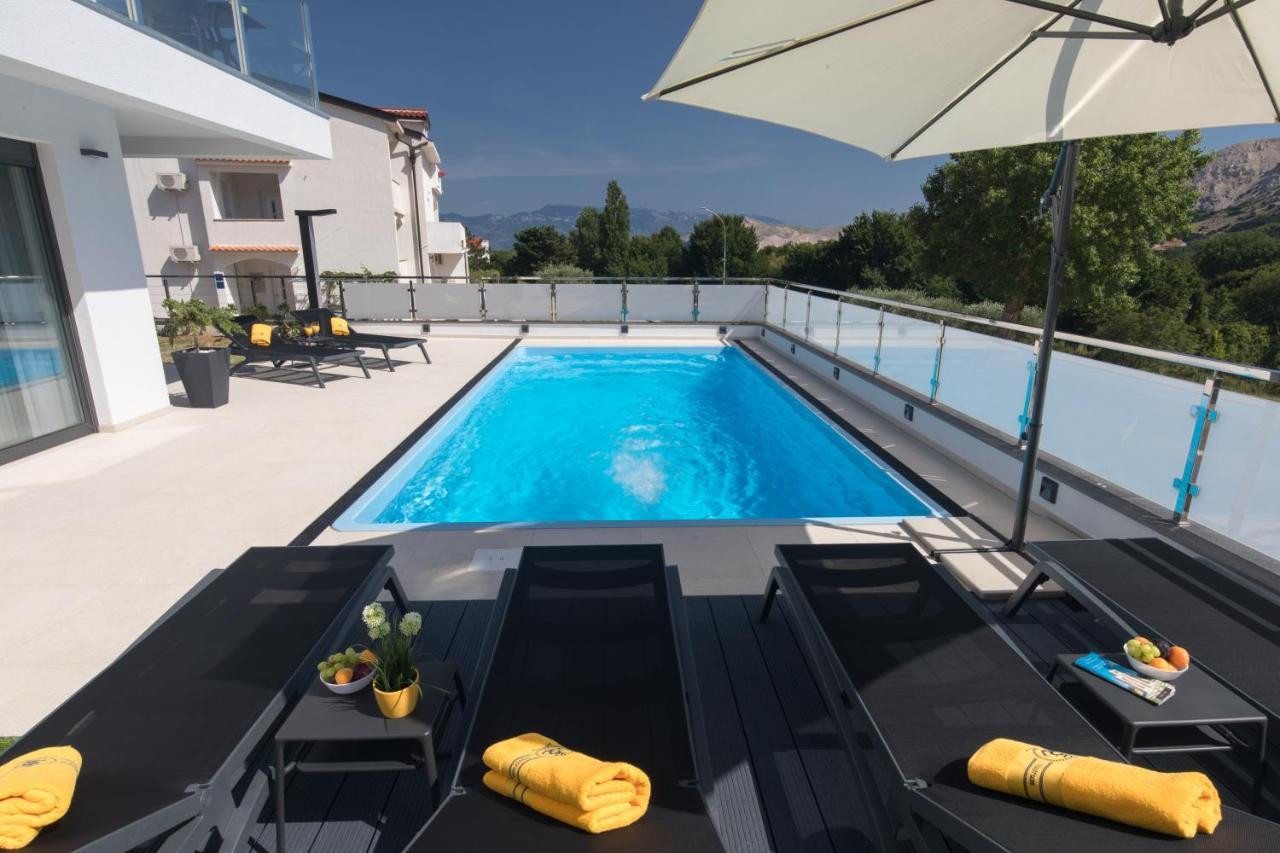באסקה Villa Supernus With Heated Pool מראה חיצוני תמונה