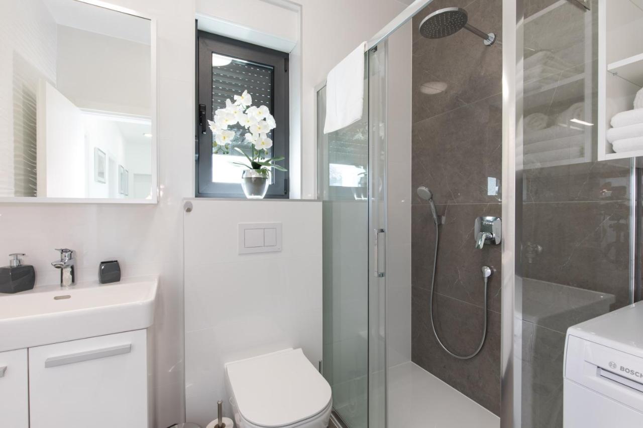 באסקה Villa Supernus With Heated Pool מראה חיצוני תמונה