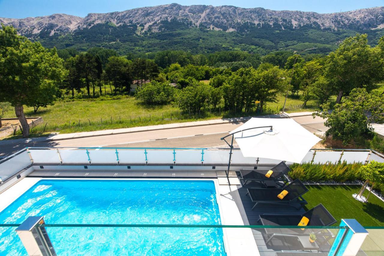 באסקה Villa Supernus With Heated Pool מראה חיצוני תמונה